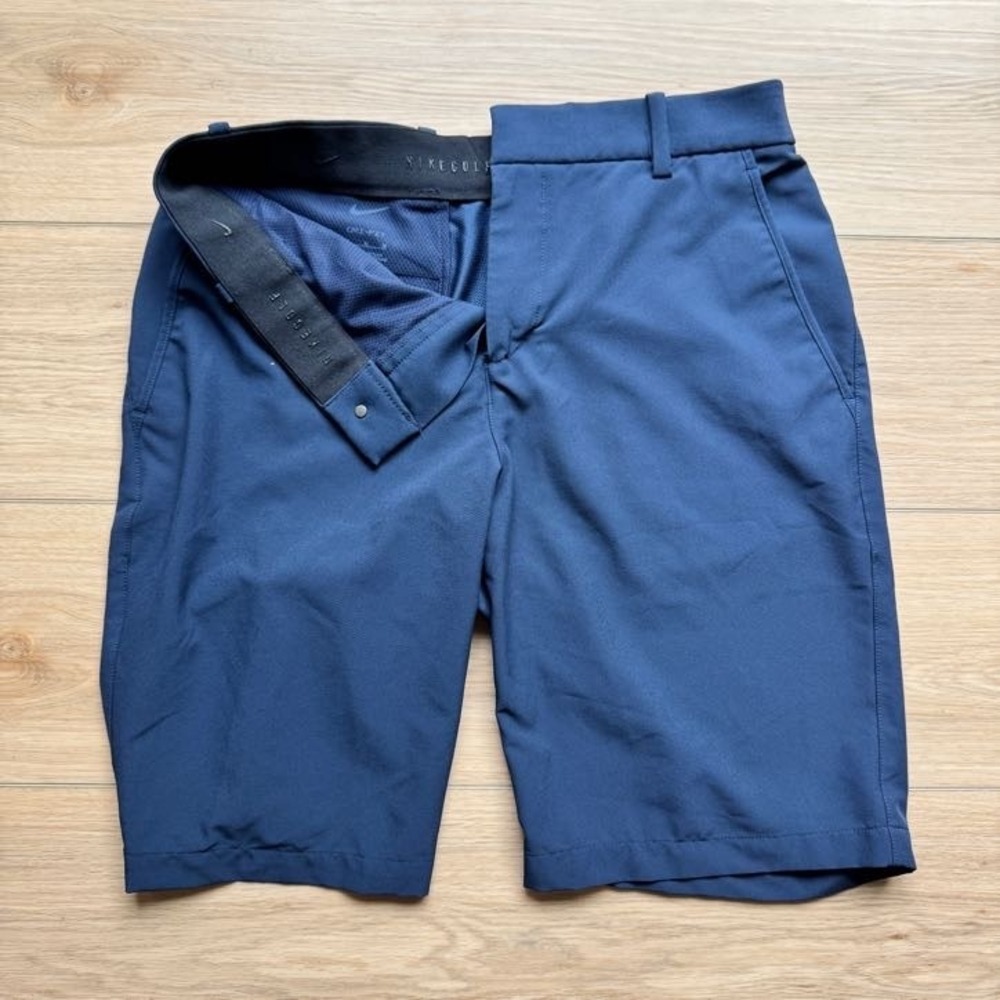 Nike Golf Dri-FIT Shorts Mens 30 Navy Blue Performance Stretch Flat Front Swoosh
